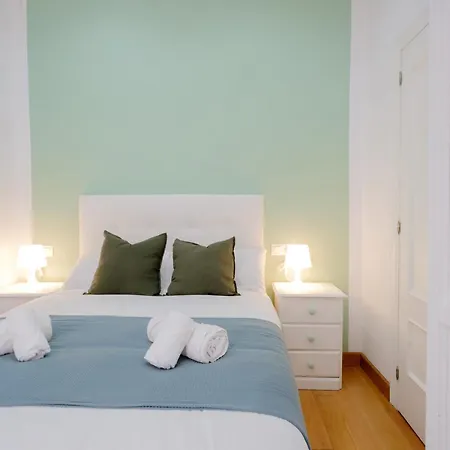 - Avda La Costa Gijón