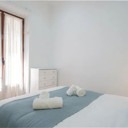 - Avda La Costa Apartment *