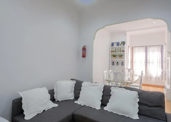 - Avda La Costa Apartamento Gijón