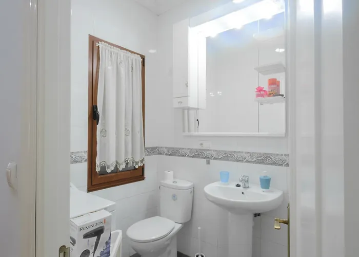 - Avda La Costa Apartamento Gijón